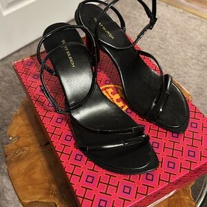 Tory Burch Heels. Brand New with Box. Size 7. Never worn.